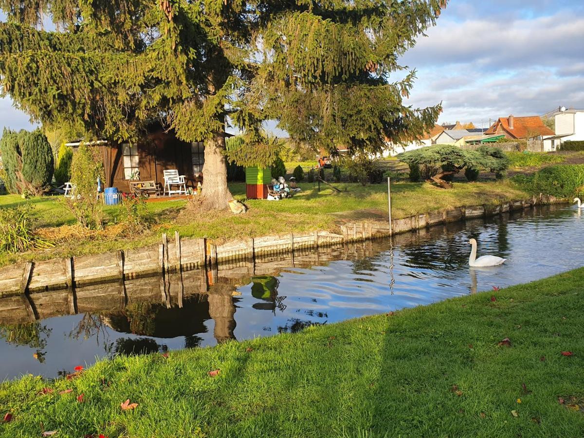 "Au Jardin Sur L'Eau" Hortillonnages Bed & Breakfast อาเมียงส์ ภายนอก รูปภาพ